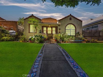 906 E 75th St, Los Angeles, CA, 90001