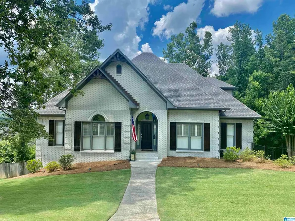 302 Norwick Ln, Alabaster, AL 35007