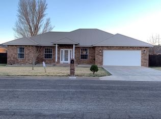 2105 Howard Cowper Dr, Clovis, NM 88101
