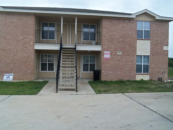 5th image of 421 Brittney Way APT B