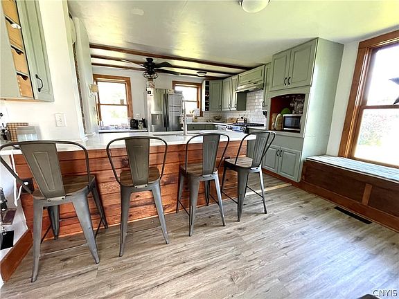 5th image of 1380 Stone Rd