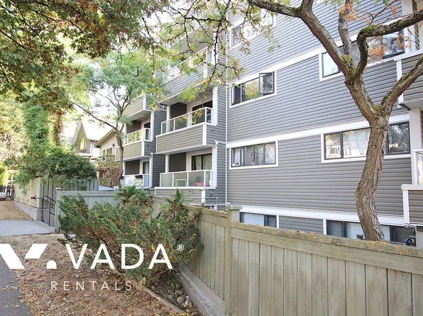 674 W 17th Ave #306, Vancouver, BC V5Z 1T8