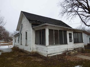 209 E 2nd St, Olin, IA 52320