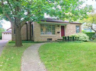 1433 Harvard Rd, East Lansing, MI 48823