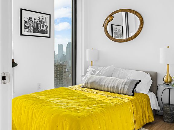 3rd image of 545 Vanderbilt Ave APT 25H