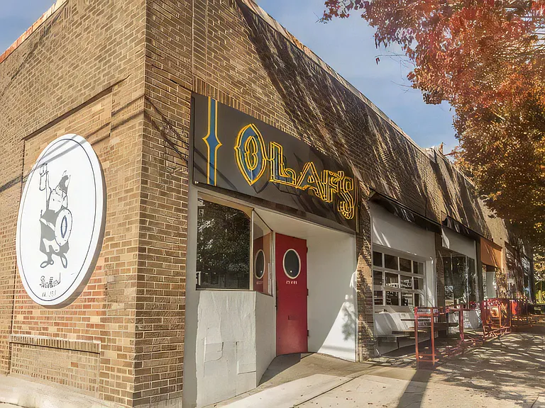 Neighborhood Bar Olafs