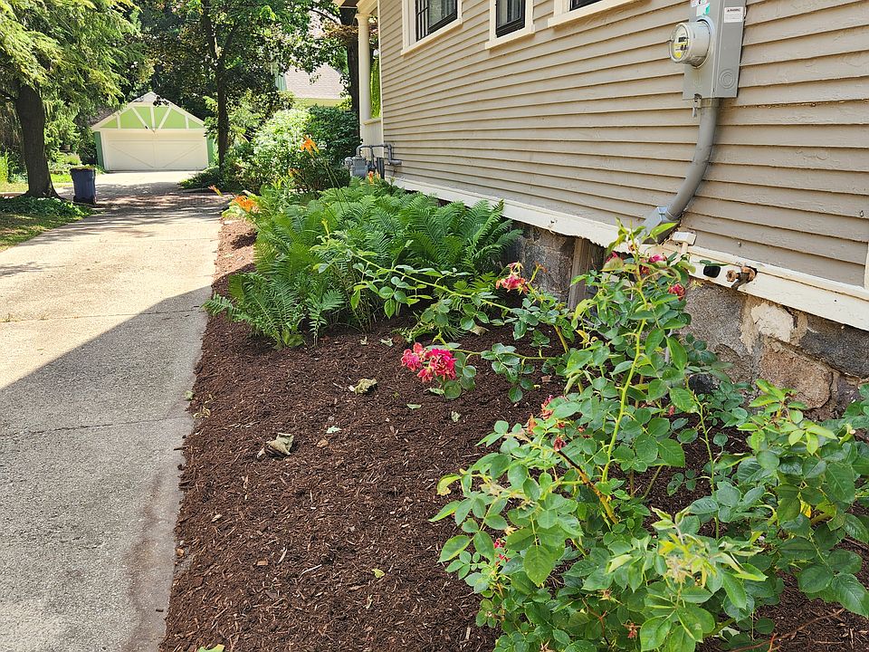2nd image of 243 Orchard Hill St SE