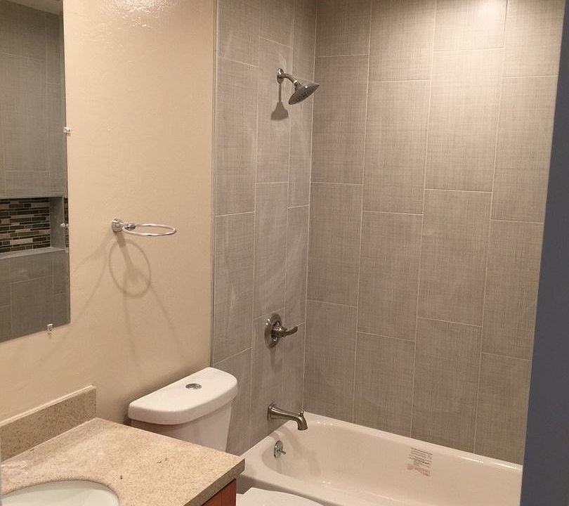 1st image of 35 Kent Ct APT 014