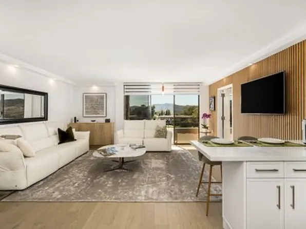 (undisclosed Address), Laguna Woods, CA 92637