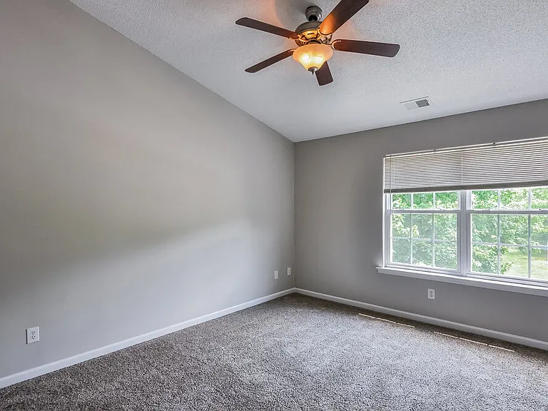 5845 Arbaugh Ct — Photo 9