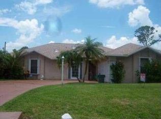 2614 SE Carthage Rd, Port Saint Lucie, FL 34952