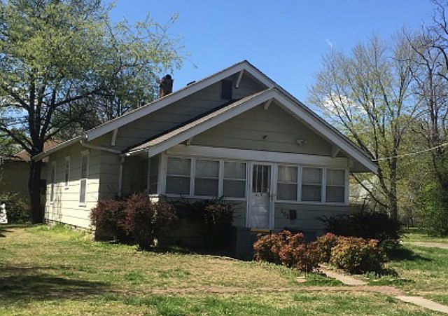 1st image of 402 S Olive St