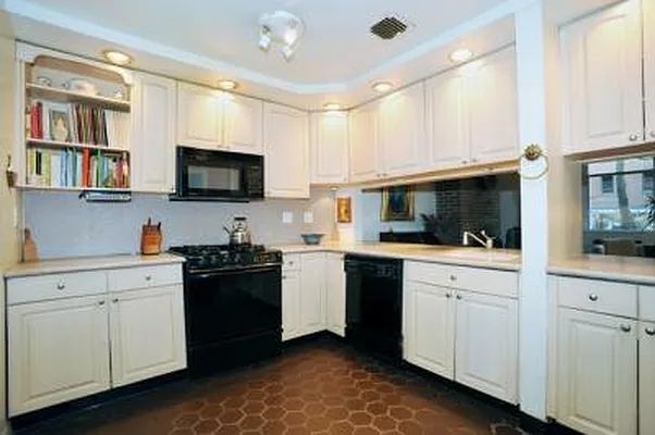 Sold by Citi Habitats | media 11