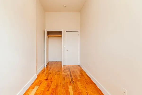 Rented by Nooklyn NYC LLC | media 16