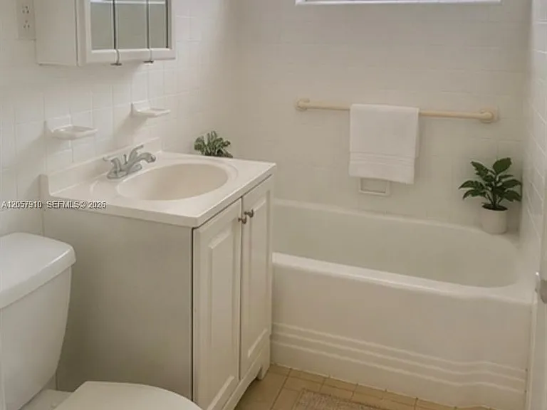 7333 Byron Ave #7331 — Photo 4