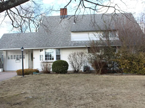33 Deep Lane, Wantagh, NY 11793