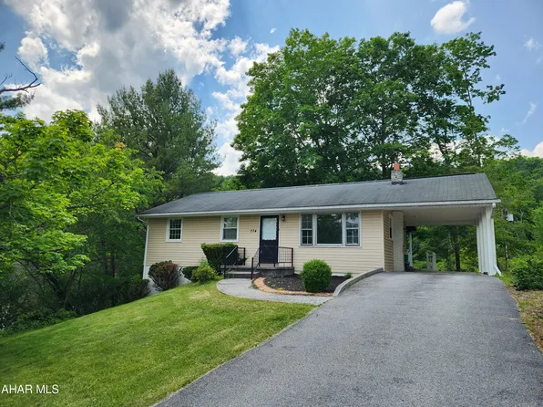 774 Hench St, Bedford, PA 15522