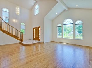 645 Greenview Pl, Los Altos, CA 94024