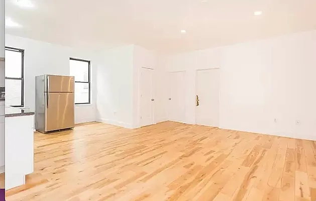 Rented by RealTegrity NY LLC | media 14
