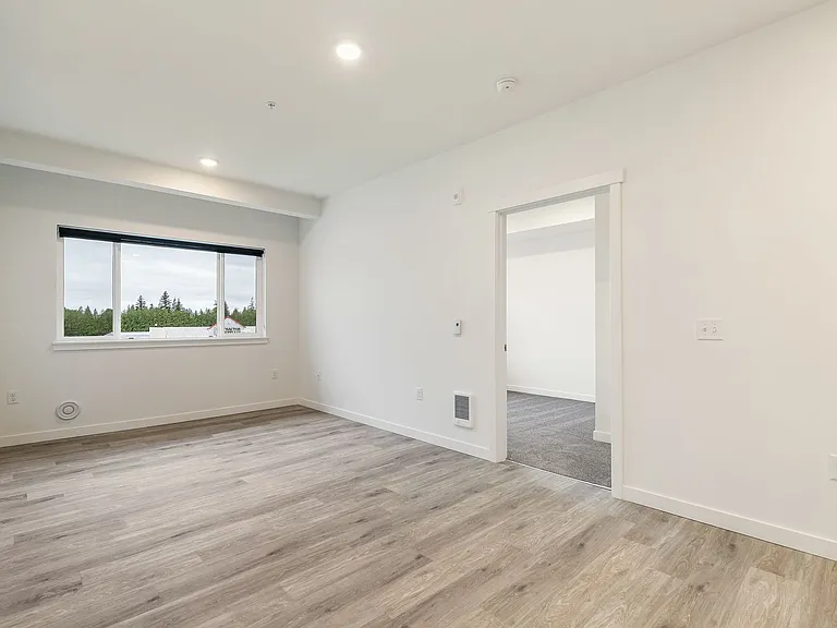 City Gate Apartments — Photo 105