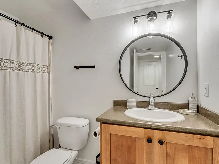 4253 W Clarks Hill Dr — Photo 19