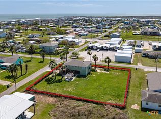 402 W Jefferson Ave, Port O Connor, TX 77982