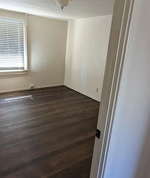 610 Union Ave — Photo 18