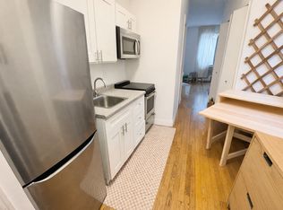 705 9th Ave APT 4B, New York, NY 10019