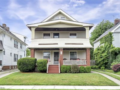 2118 Clarence Ave, Lakewood, OH, 44107