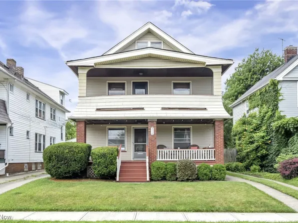2118 Clarence Ave, Lakewood, OH 44107
