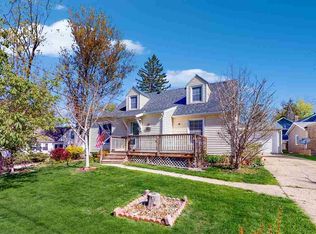 216 Sinclair Ave SE, Cedar Rapids, IA 52403