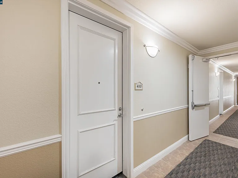 3240 Maguire Way #410 — Photo 10