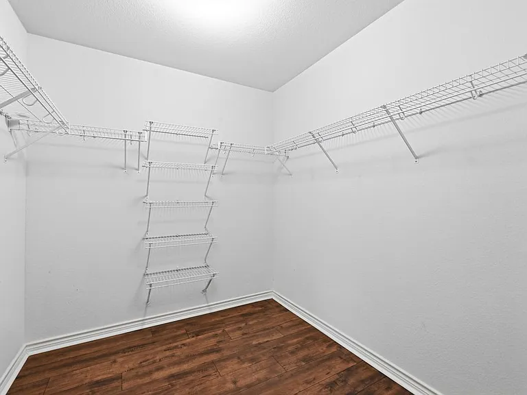 920 Coronation Way — Photo 18