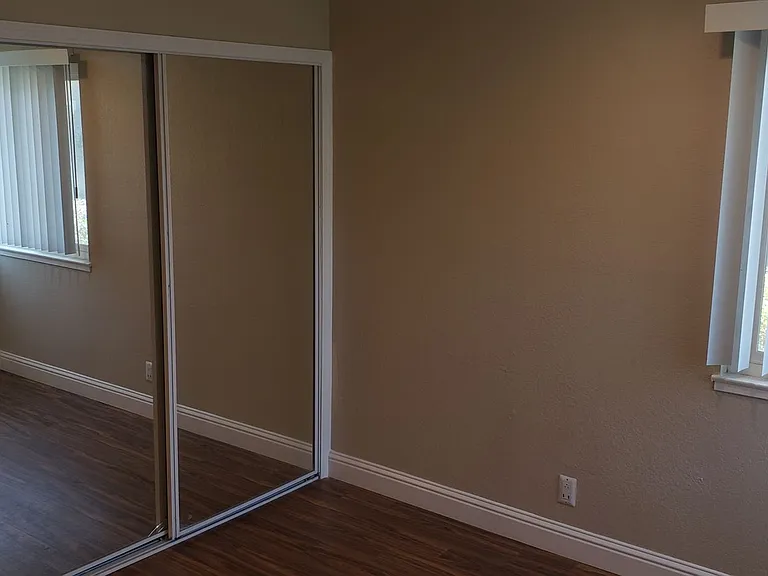 All Single Story Apartment Community — Photo 73