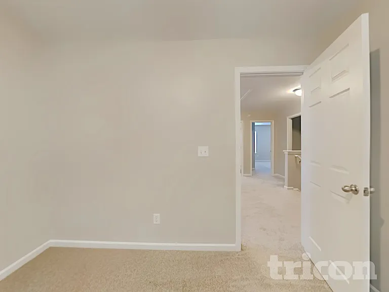 248 Eagle Pointe Dr — Photo 11