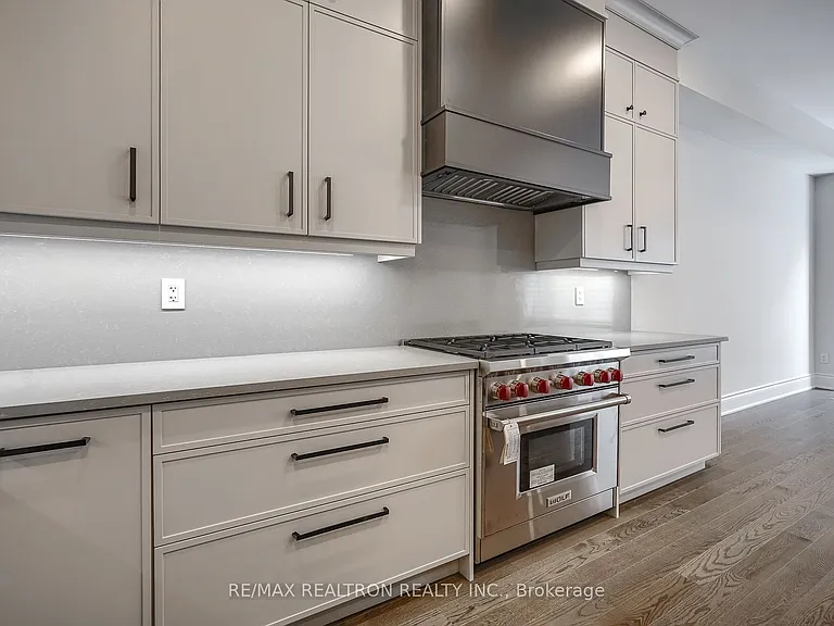 9480 Bayview Ave #4A — Photo 6