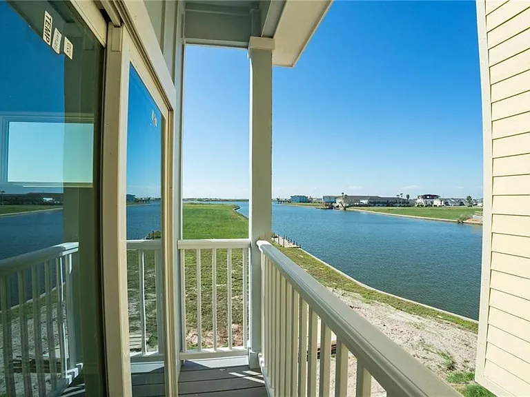 14933 Leeward Dr — Photo 22
