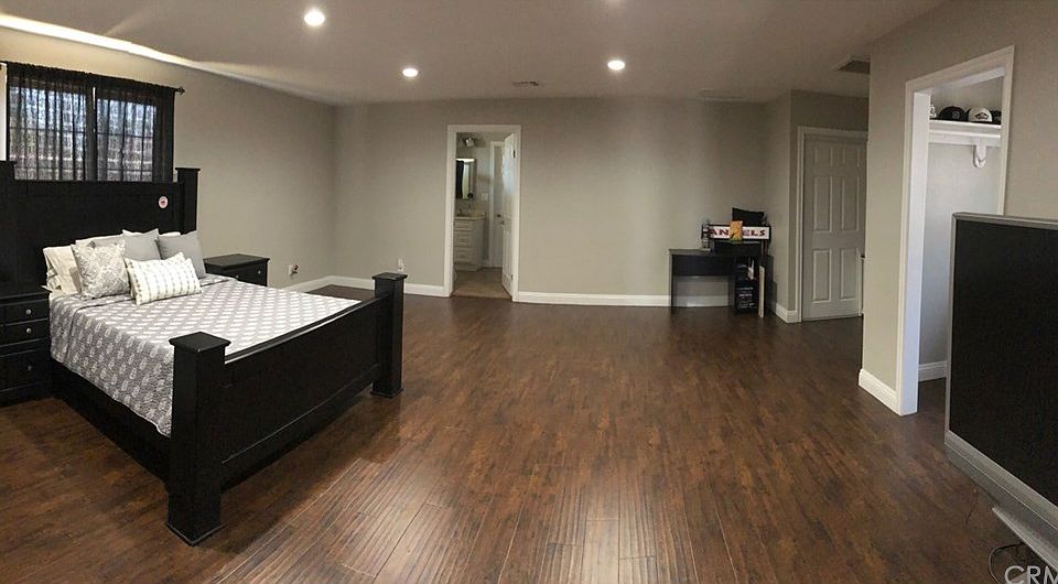 1st image of 10164 Almond Ave