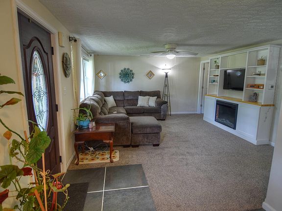 4th image of 54168 Northwood Dr