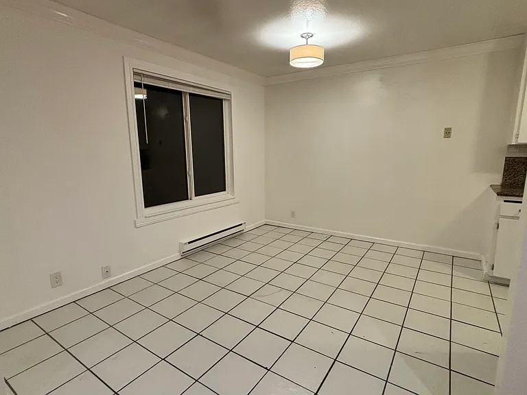 85 Kent Ct #21 — Photo 8