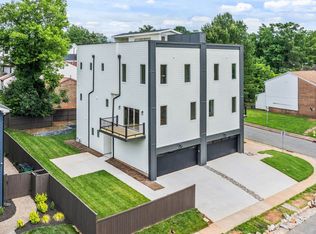 129 French St #B, Charlotte, NC 28216