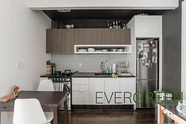 Rented by ERNY LLC | media 40