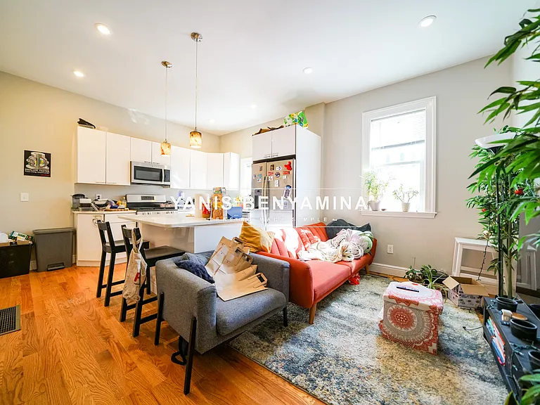 33 Portsmouth St #1 — Photo 4