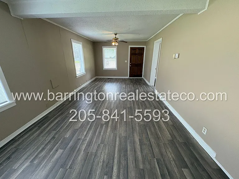 728 29th St SW — Photo 3