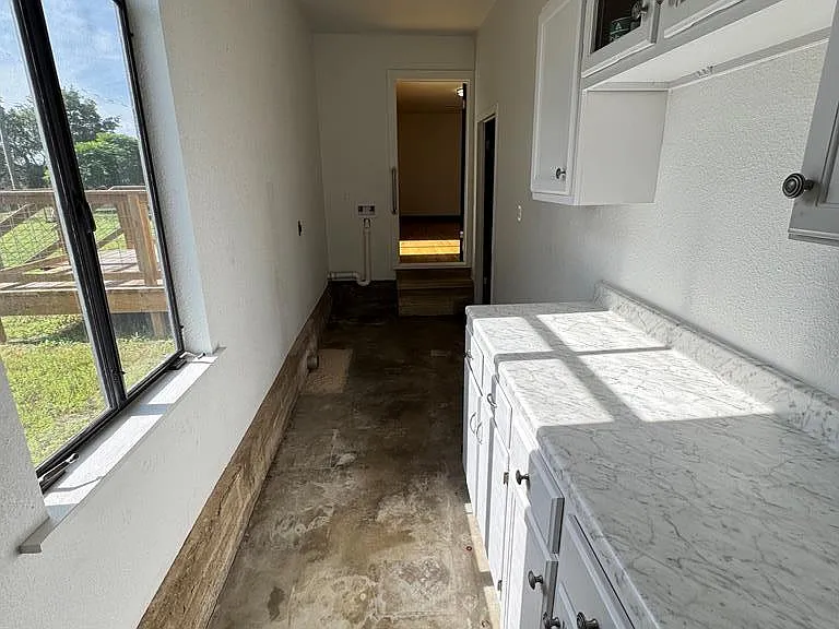 2078 Lower Crabapple Rd — Photo 21