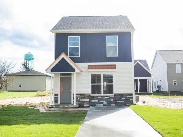 7901 S Prestwick Dr, Newberry, IN 47449