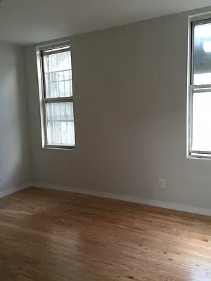 Rented by Bedford Realty USA Corp | media 7