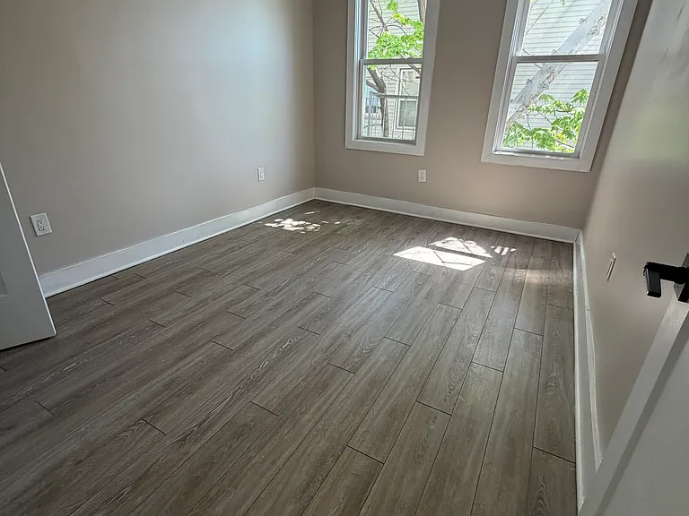 484 John F Kennedy Blvd #2R — Photo 7