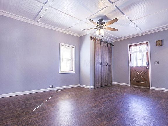 5th image of 215 Plum St