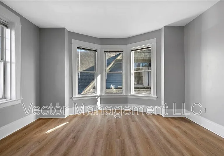 1476 Chapel St #301 — Photo 17